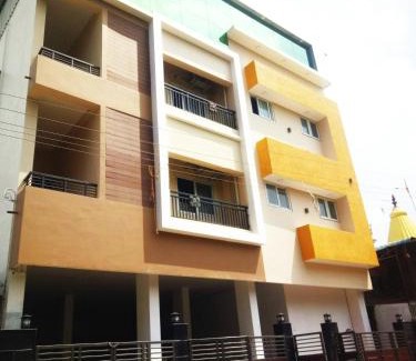 Thanjavur Hotel | Hotel RK - Temple Stay