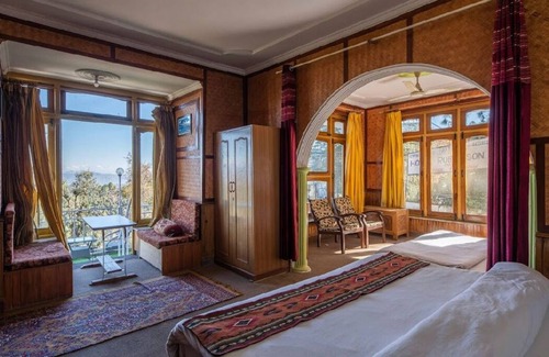 Kaul Hotel | Hotel Robinsson Palace