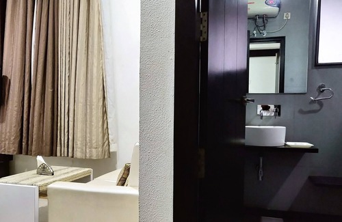 Adarsh Nagar Hotel | Hotel Rockland