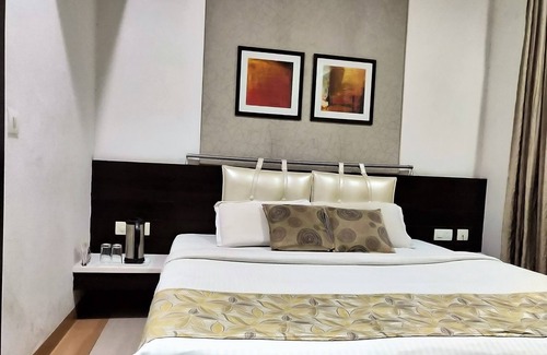 Adarsh Nagar Hotel | Hotel Rockland
