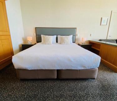 Surfers Paradise Apartment | Hotel Room Ocean View Surfers Paradise