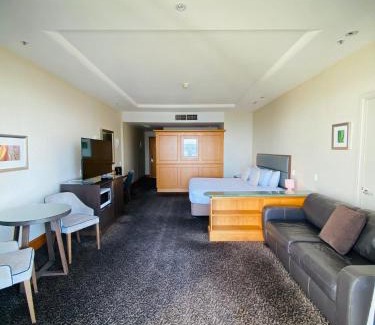 Surfers Paradise Apartment | Hotel Room Ocean View Surfers Paradise