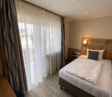 Grossheubach Hotel | Hotel Rosenbusch