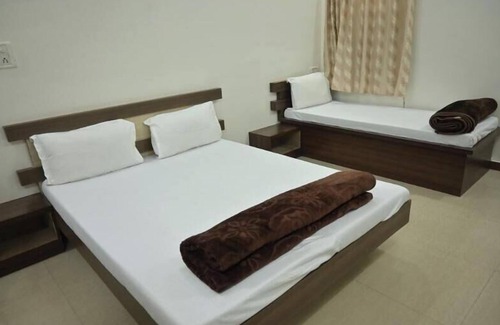 Ambaji Hotel | Hotel Roshan Palace