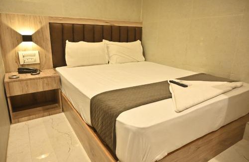Kurla West Hotel | Hotel Royal BKC