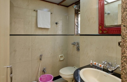 Prabhadevi Hotel | Hotel Royal Castle