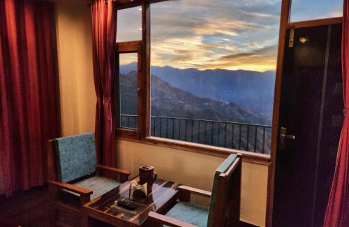Shimla House | Hotel Royal Cedar Simla