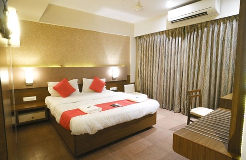 Thane Hotel | Hotel Royal Classic