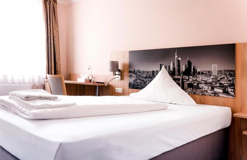 Sachsenhausen Hotel | Hotel Royal