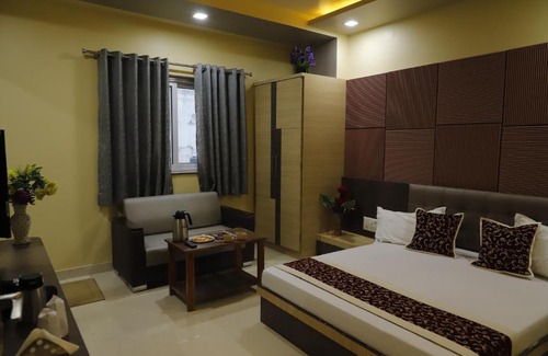 Ajmer Bed & Breakfast | Hotel Royal Suites