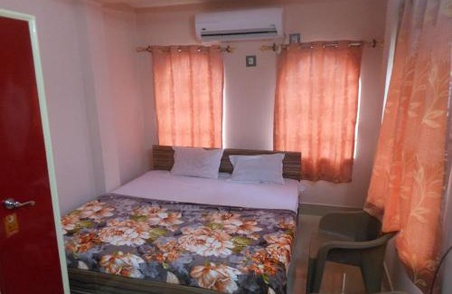 Kolkata Hotel | HOTEL ROYALE r