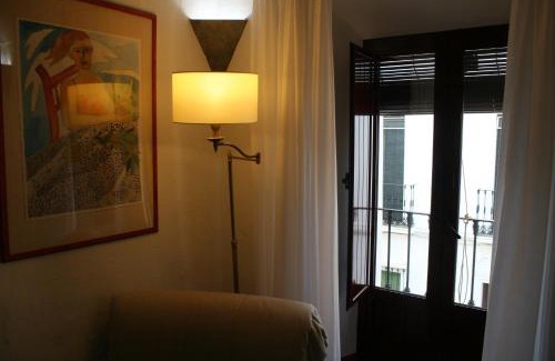 Villanueva del Fresno Hotel | Hotel Rural Las Grullas