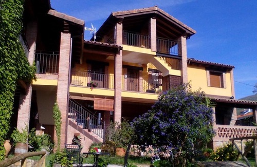 Losar de la Vera House | Hotel Rural La Covacha