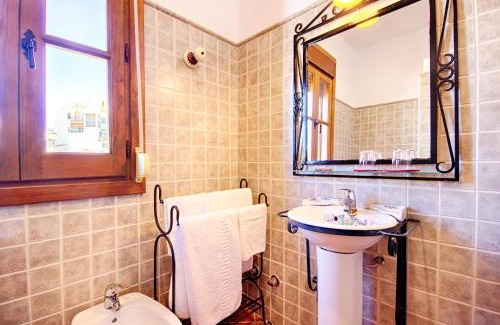 Alcaucin Hotel | Hotel Rural Sierra Tejeda