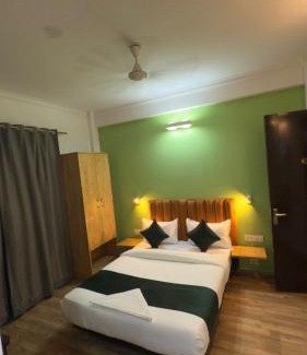 Sector 39 Hotel | Hotel Rustom Residency