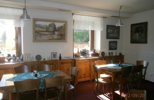 Strakonice House | Hotel s restaurací Splávek