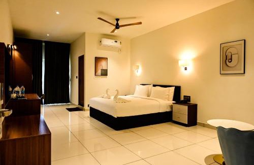 Suntikoppa Hotel | Hotel S S International Coorg