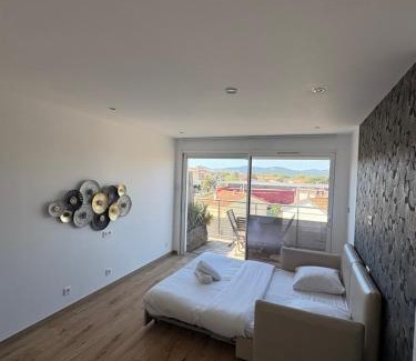 Frejus Plage Hotel | Hotel Sable Et Soleil - Port, Plage & Jacuzzi privé