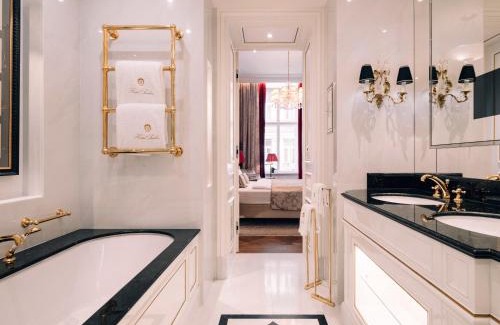 Innere Stadt Hotel | Hotel Sacher Wien