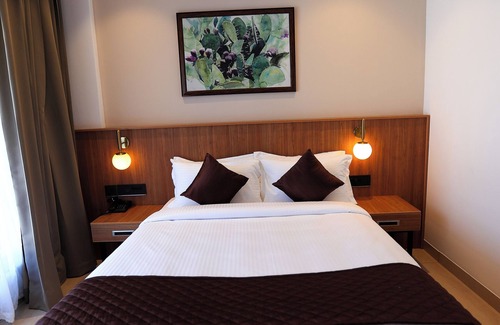 Sulthan Bathery Hotel | Hotel Saffron Wayanad