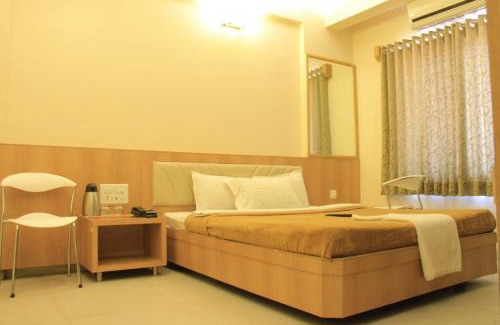 Shirdi Hotel | Hotel Sai Gurusthan
