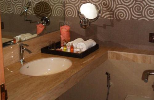 Santacruz Hotel | Hotel Sai Inn