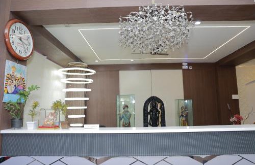 Shirdi Hotel | Hotel Sai Palkhi Niwara
