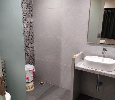 Shirdi Hotel | Hotel Sai Palkhi Niwara