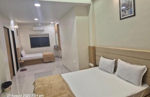 Shirdi Hotel | Hotel Sai Pratham