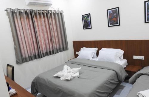 Shirdi Hotel | Hotel Sai Sneha