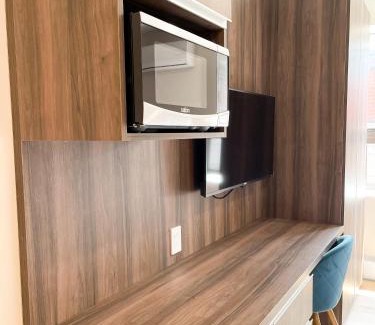 Gay Village Hotel | Hotel Saint-Andre