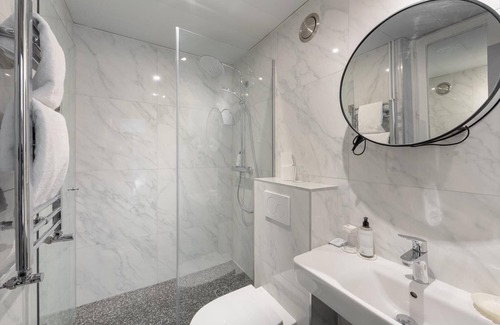5th Arrondissement Hotel | Hotel Saint Christophe