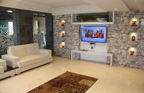 Solapur Hotel | Hotel SaiPrasad Executive Solapur