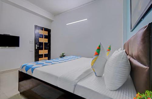 Sainik Farm Hotel | Hotel Saket Residency