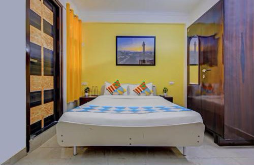 Sainik Farm Hotel | Hotel Saket Residency