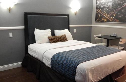 Bixby Knolls Hotel | Hotel Salina