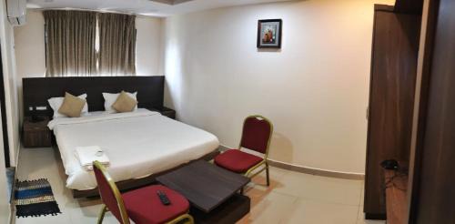Aranthangi Hotel | Hotel Sami V Landmarks