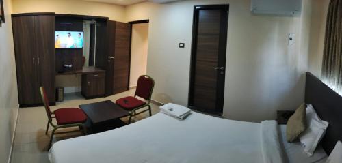 Aranthangi Hotel | Hotel Sami V Landmarks
