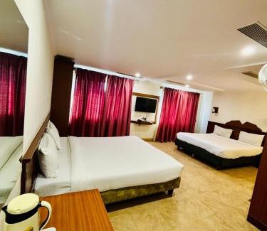 Gandhi Nagar Hotel | Hotel Sandalwood Inn - Rooms and Spa
