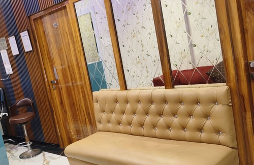 Azad Maidan Hotel | Hotel Sanjary International