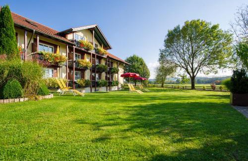 Bad Birnbach Hotel | Hotel Sankt Leonhard - Dein Wohlfühlort zum Loslassen und Kraftschöpfen