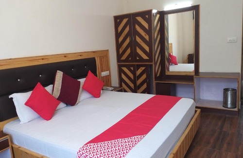 Old Manali Hotel | Hotel SARAS MANALI