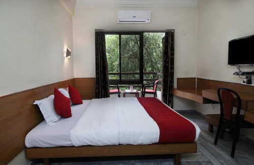 Yerawada Hotel | Hotel Sargam