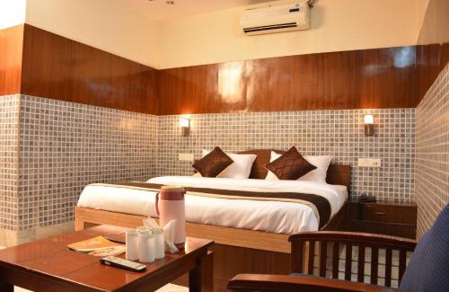 Dera Bassi Hotel | Hotel Sartaj