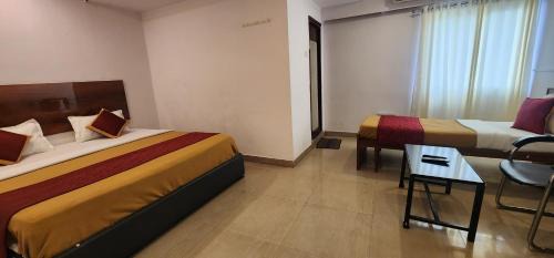 Vijayawada Hotel | HOTEL SASHI GRANd