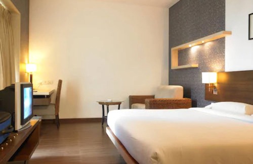Thane West Hotel | Hotel Satkar Residency
