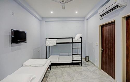 Paharganj Hotel | Hotel SB Grand Inn - Paharganj