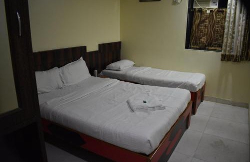 Wellington Pier Hotel | Hotel Sea View - Near Taj Hotel