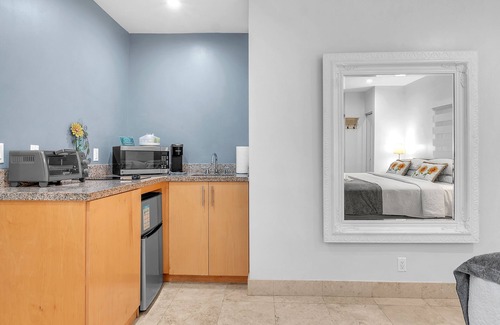 Lauderdale-by-the-Sea Hotel | Hotel Seacrest