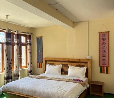 Kaza Hotel | Hotel serkhang